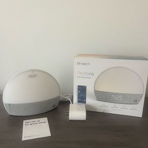 Hatch Restore Smart Sleep Assistant, never used, white